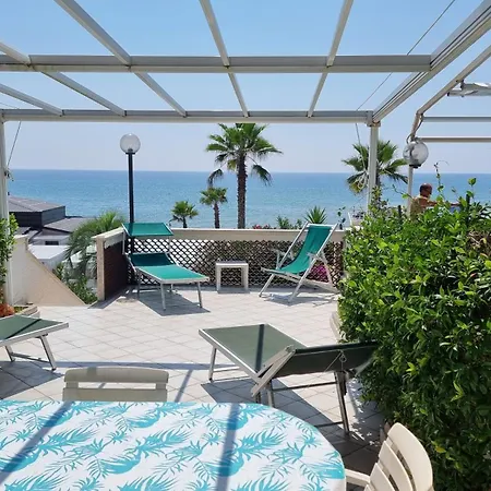 La Fronte Bandiera Blu Villa